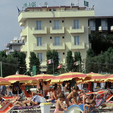 Hotel De La Plage Римини Екстериор снимка