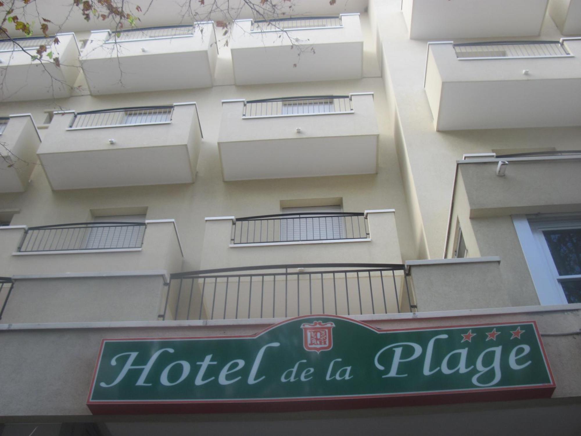 Hotel De La Plage Римини Екстериор снимка