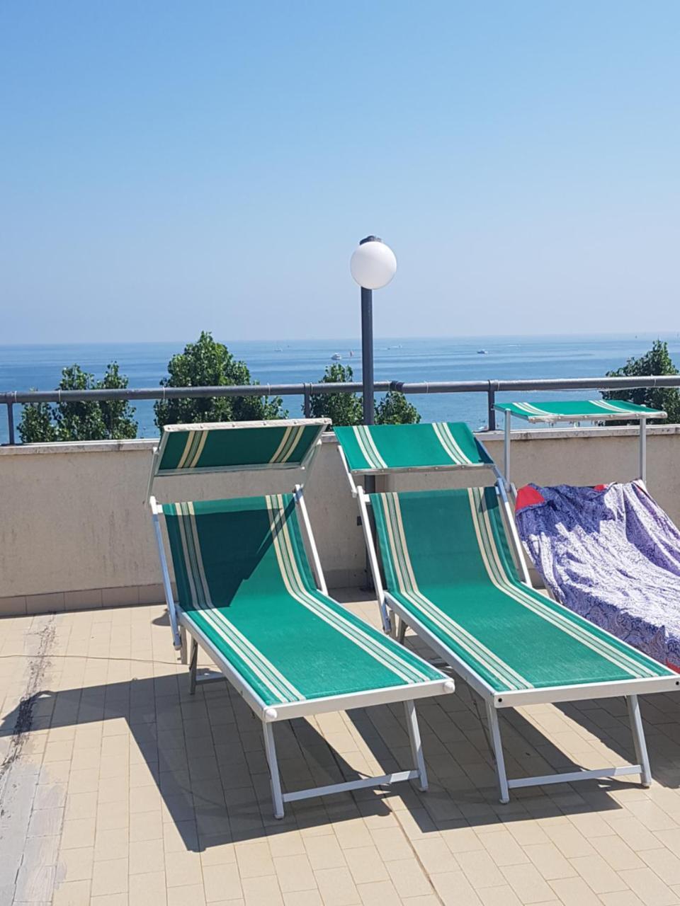 Hotel De La Plage Римини Екстериор снимка