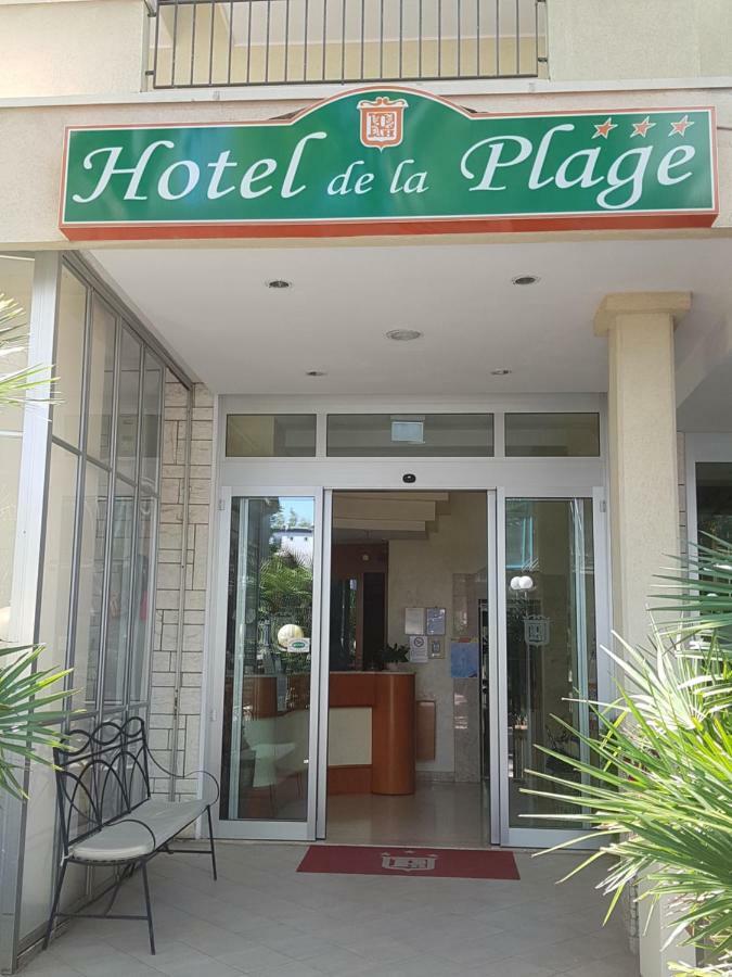 Hotel De La Plage Римини Екстериор снимка